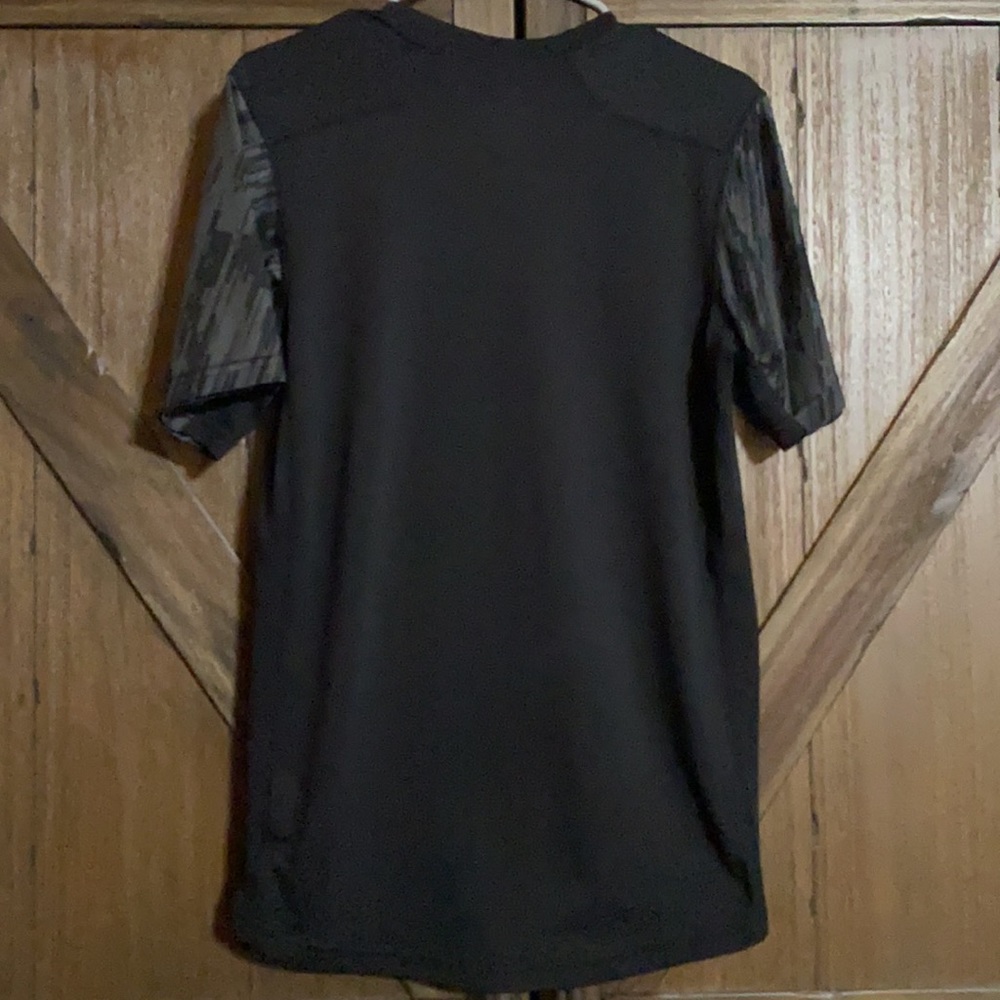 Men’s Nike Dri-Fit T-Shirt - Picture 2 of 6